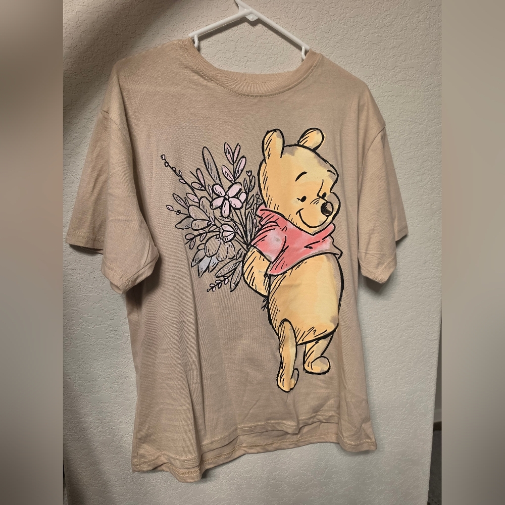 Disney Winnie the Pooh Graphic Women's T-Shirt
